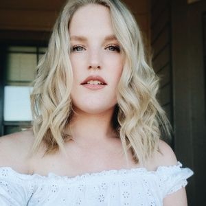 Meet your Posher, Mallory